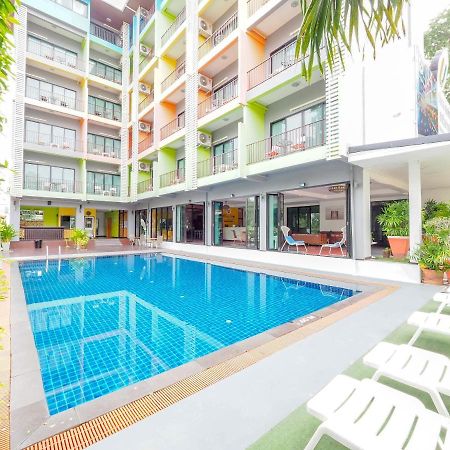 Oyo 75367 Ud Pattaya Hotel Banglamung Kültér fotó