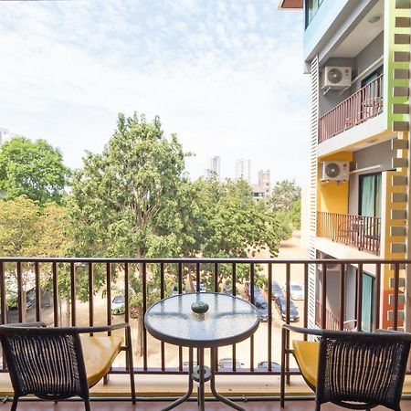 Oyo 75367 Ud Pattaya Hotel Banglamung Kültér fotó