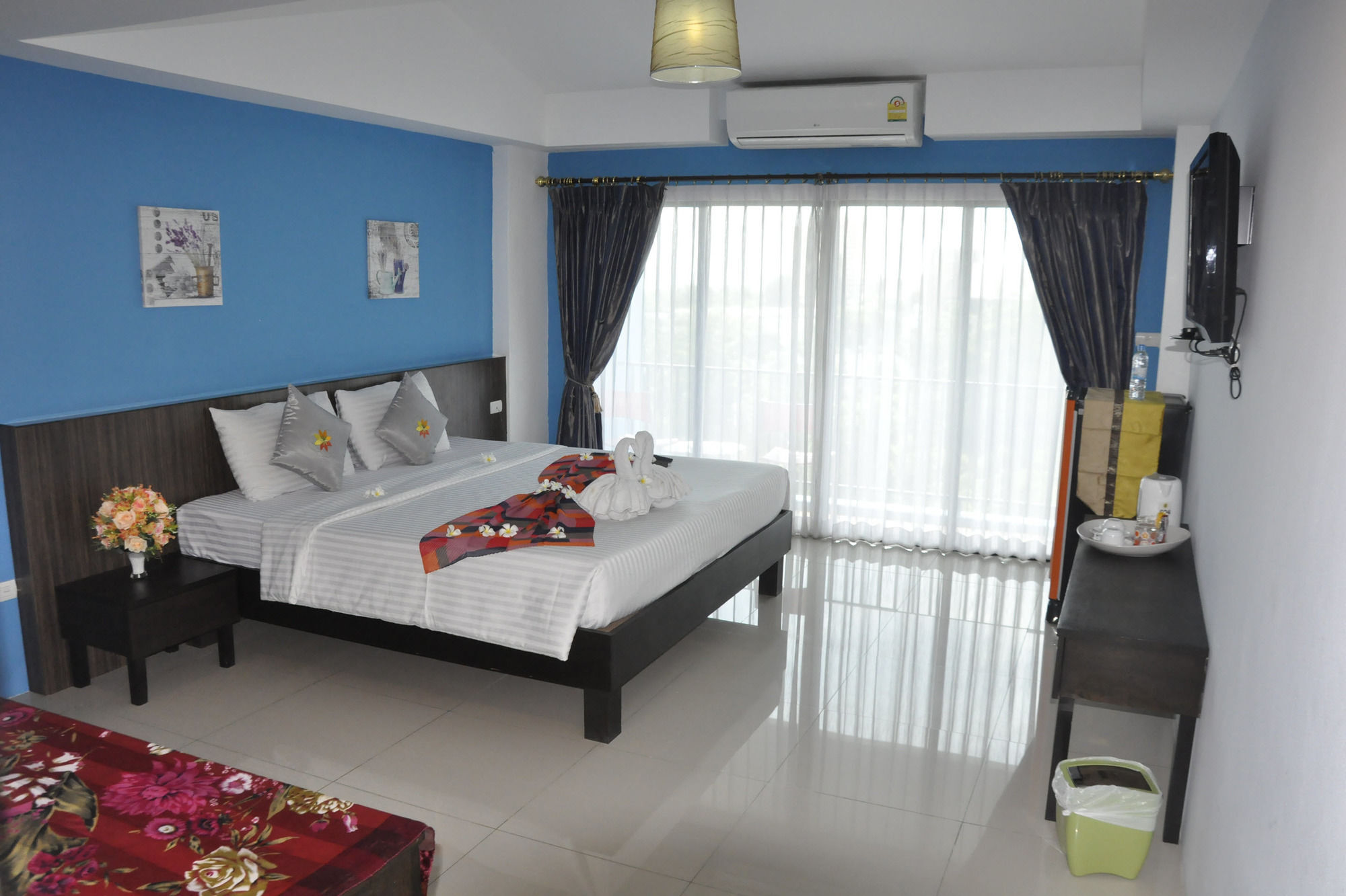 Oyo 75367 Ud Pattaya Hotel Banglamung Kültér fotó